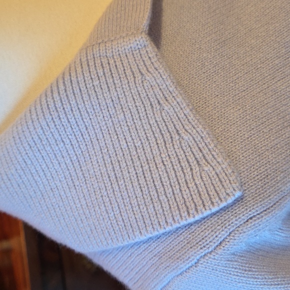 Short Sleeve Cashmere Sweater - Picture 3 of 5